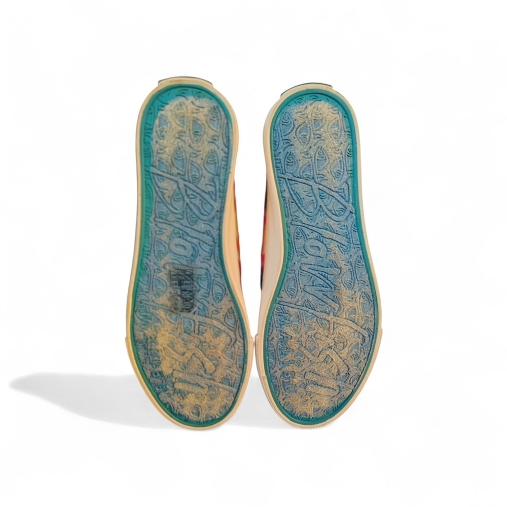 Blowfish Malibu Play slip-on canvas sneakers 8.5 Size - Picture 3 of 4